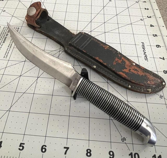 VINTAGE WESTERN (F39) Black Beauty Hunting Knife 9” Long C843 60.