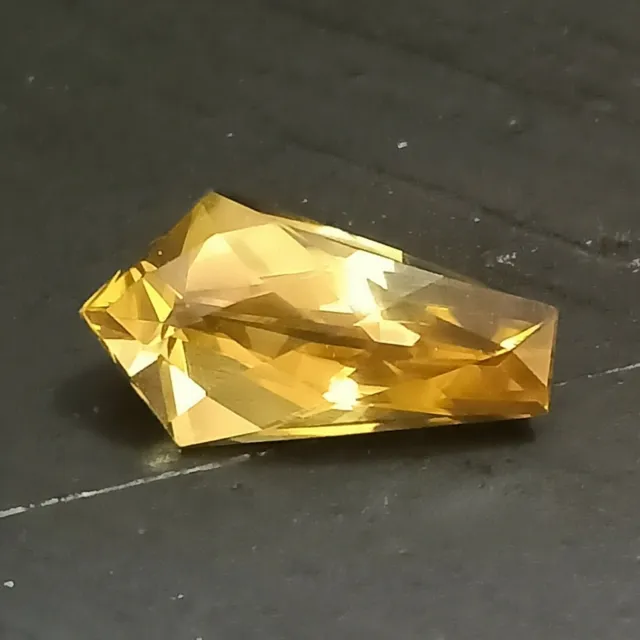 Béryl jaune, béryl jaune, 5,77 carats, forme fantaisie de béryl, béryl...