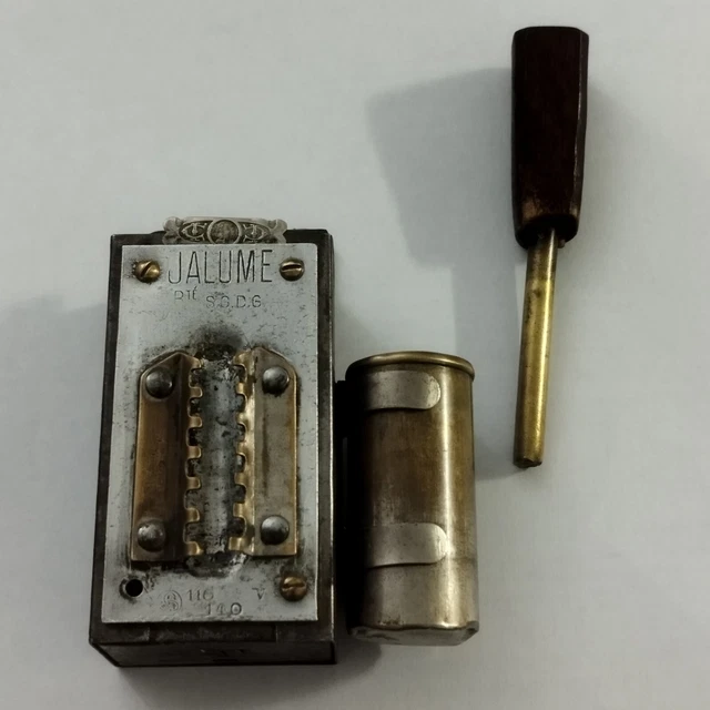 ANCIEN BRIQUET À essence LUMINOR Luxuor Made In France breveté S.G.D.G