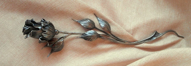 Forged Rose METAL ROSE Flower Decoration Floral Handcrafted Iron Roses gift
