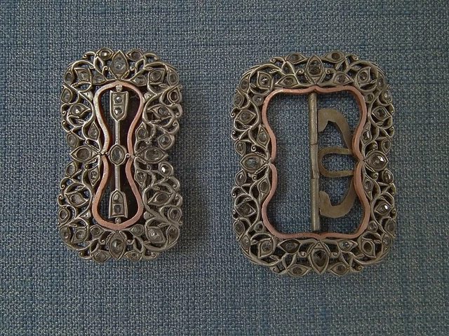 Antique Indonesian Islamic Javanese Silver belt Buckle For Sword Kris Keris Java Antique Indonesian Islamic Javanese Silver belt Buckle For Sword Kris Keris Java