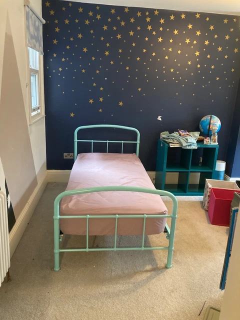 SINGLE BED / Metal Bed frame with mattress £26 68 PicClick UK