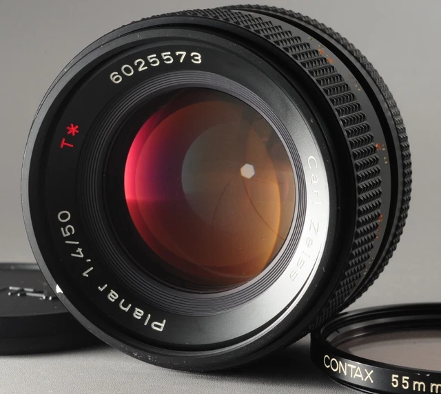 NEAR MINT CONTAX Carl Zeiss Planar T 50mm F/1.4 AEJ Lens