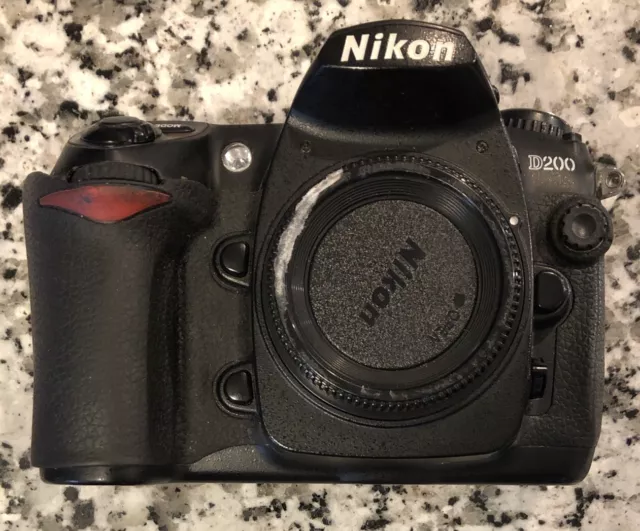 Nikon D200 Camera Only -  Untested - For Parts/Repair - Fast Shipping!