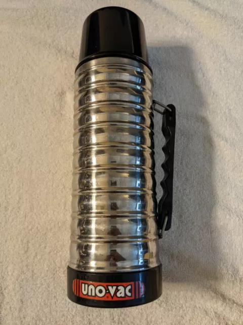 https://www.picclickimg.com/-nkAAOSweTZhIVR7/Rare-Vintage-Ribbed-Uno-Vac-2910385-Stainless-Steel-Thermos.webp