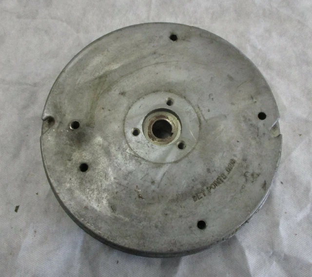 JOHNSON EVINRUDE OUTBOARD Motor 6 hp flywheel 0580562 70's years model