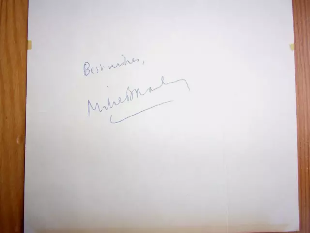 Vintage 1970's Cricket Autograph: Mike Brearley of Cambridge Middlesex & England 3