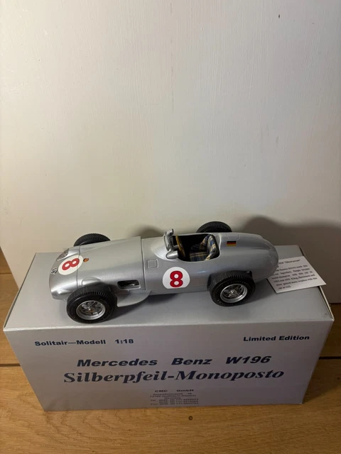 I Scale 1/18 Mercedes-Benz W196 #8 Argentée - Modèle Réduit Diecast