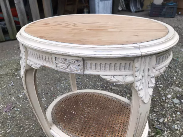 Ancien petite table sellette ou guéridon en bois cérusé décor Louis XVI 3