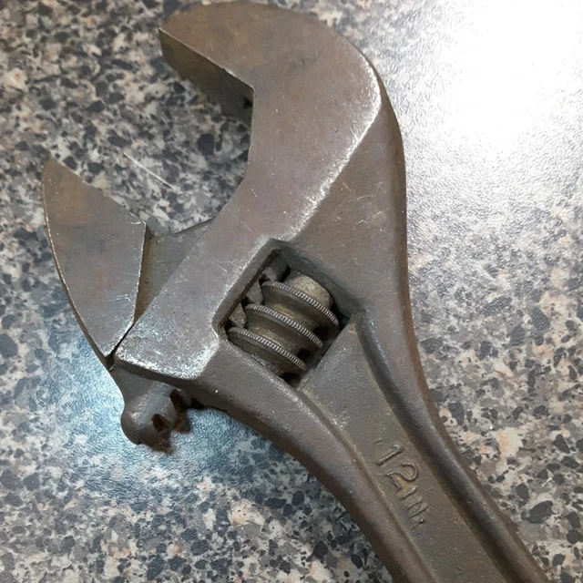 Vintage 12" CRESCENT AT112 ADJUSTABLE BLACK OXIDE WRENCH 🇺🇸 JAMESTOWN NY - gwT