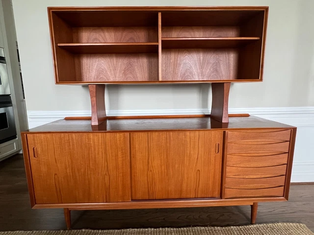 Arne Vodder Teak Credenza Model 29 SIbast Furniture with Floating Hutch - Rare