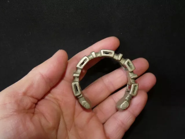 Bracelet en bronze ou métal bijoux ethnique bijoux artisanal design  M219