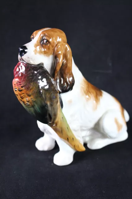 Royal Doulton Springer Spaniel Holding Pheasant 5.5" Tall Retired