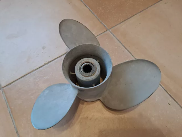 Propeller OMC 14.25 R 21 SST