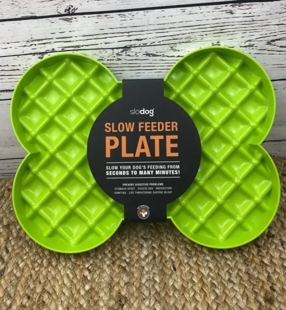 LickiMat Treat Boredom Buster Slodog Slow Feeder Plate Green For Cats & Dogs