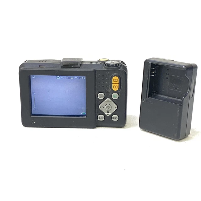 Ricoh GR G700SE 12.1MP Digital Camera with Battery Charger