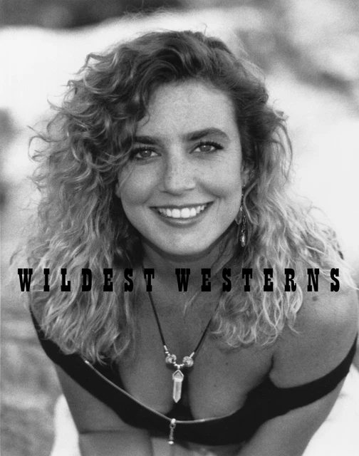 SEXY DANA PLATO Rare Hot Busty Portrait PRIVATE HOME PHOTO Freckles