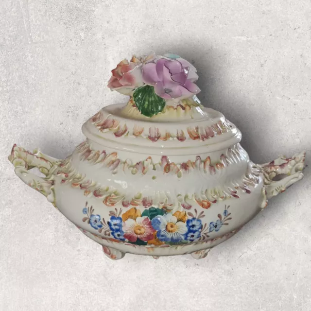 Grande soupière décorative en Porcelaine italienne BASSANO - Barbotine Signée