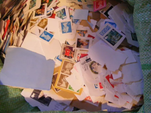 1kg Charity Mix  GB Stamps  ON Paper  Unsorted  As  Received  From The Charities 3