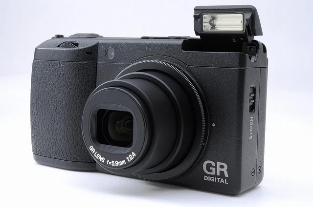 MINT Box / 302 Shots RICOH GR DIGITAL II 10.1MP Digital Camera Black  JAPAN #3 3