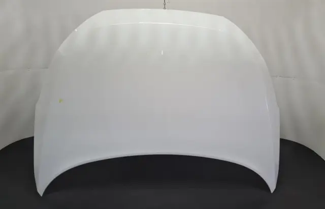 HYUNDAI TUCSON -- MK2 (TL) - 2015 On - Bonnet in White *With Warranty*