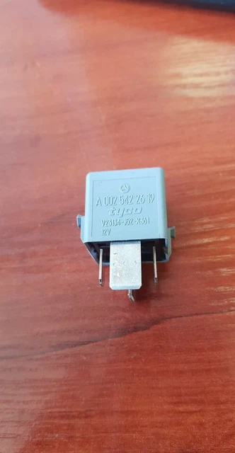 ORIGINAL MERCEDES-BENZ GRAU 4-polig Sicherungskasten Relais A0025422619 ...