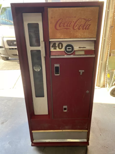 1964 Vintage Coca-Cola Soda Bottle Vending Machine ~ It Works! Model# CSS-64FS