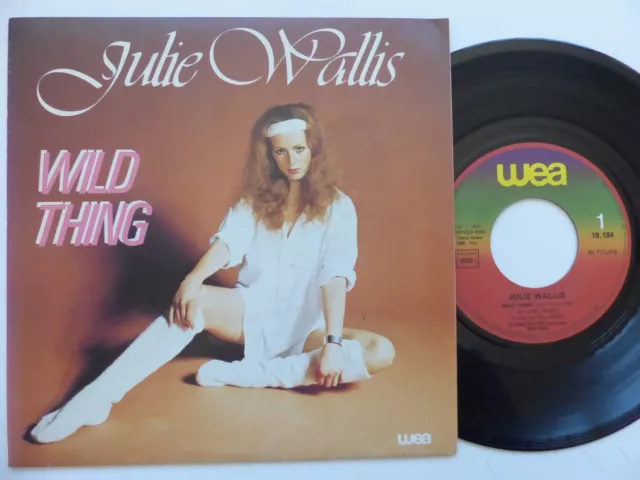 JULIE WALLIS Wild thing  19184 Pressage France  RRR