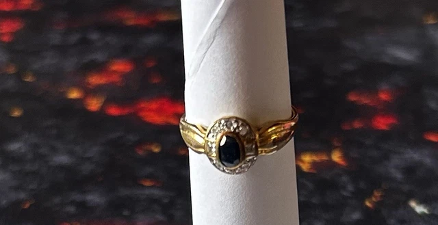 Bague Ancienne Croisée En Métal Argenté Avec Pierres Blanches - Taille 50 Ajustable, Occasion
