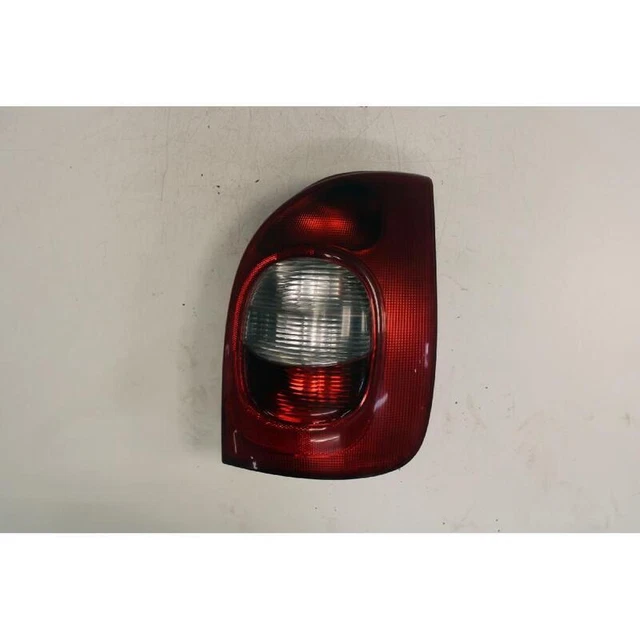 Feu Arrière Droit Citroën Xsara Picasso 2004-2012 | Compatible Côté Passager - Sans Porte-lampe