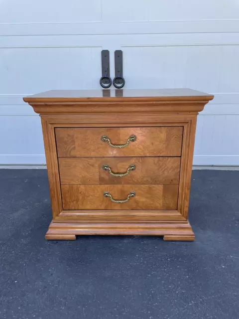 Thomasville Elysee Collection Nightstand Thomasville Elysee Collection Nightstand