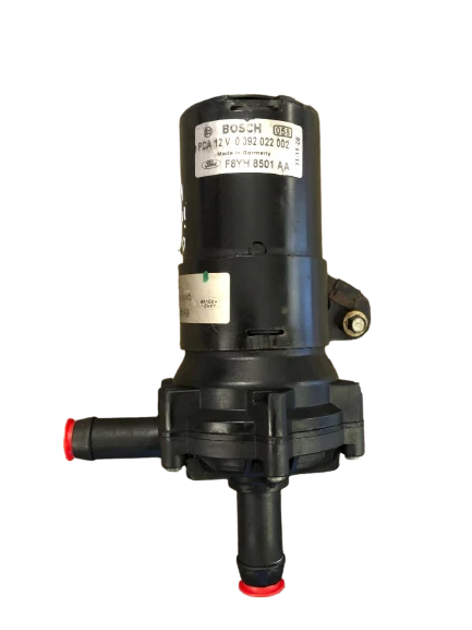 Range Rover HSE L322 06-09 OEM Ladeluftkühler Hilfs Kühler Wasserpumpe