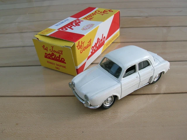 Voiture Miniature Renault Dauphine 1962 - échelle 1/43 Par Solido, Occasion