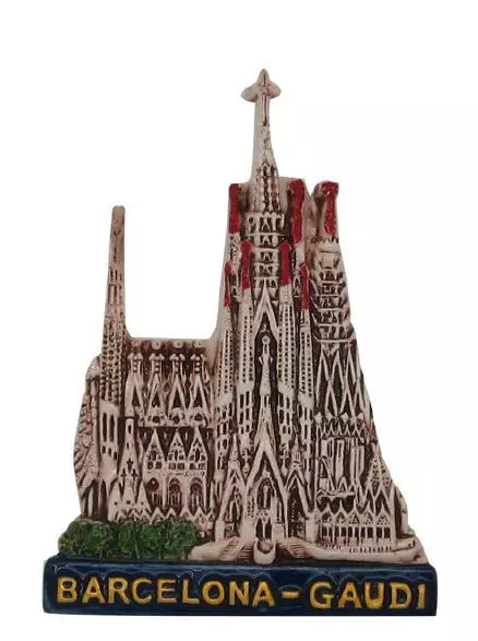 Barcelona Gaudi Sagrada Familia Magnet Souvenir Spain Espana Spain 10cm, New