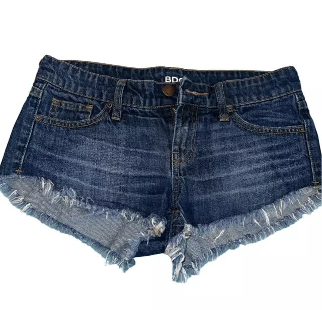 BDG low rise dolphin size 24 womens distressed fringe style jean shorts dark was