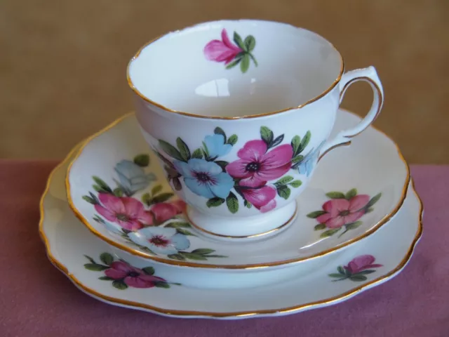 Vintage Royal Vale tea cup Trio, English bone china cup, saucer & plate. Pale bl