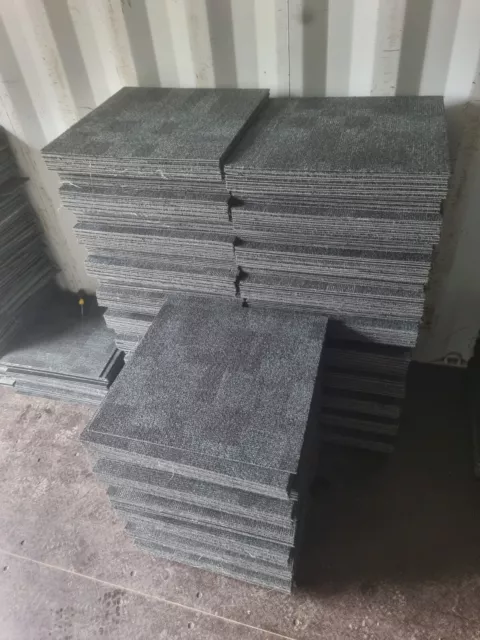 418 x BLACK DARK GREY 50X50CM DESSO ESSENCE MAZE CARPET TILES FOR £1.80 EACH