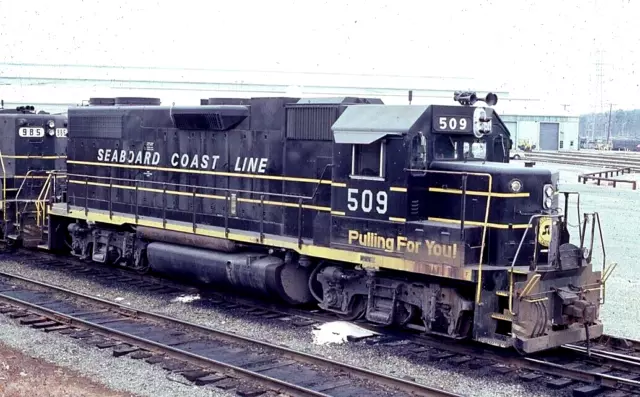 ORIGINAL RAILROAD SLIDE SCL SEABOARD COAST LINE 509 Richmond VIRGINIA EMD GP38-2