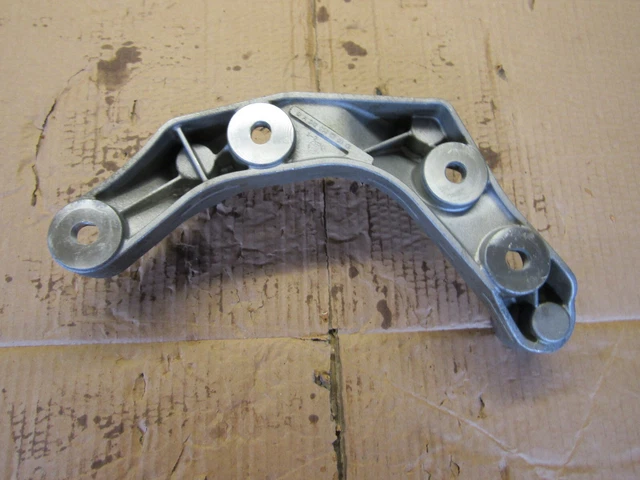 MERCEDES W205 W212 W213 X253 Om642 V6 Engine Mount Bracket A6420140600 ...