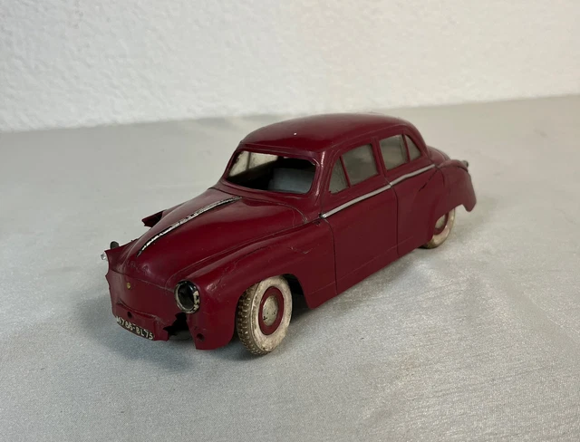 Renault 16 Joustra Ancienne – Tôle Et Plastique, Jouet Vintage France