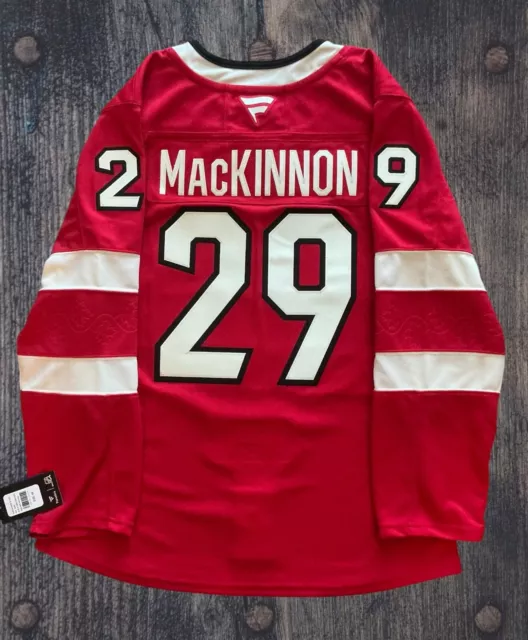 TEAM CANADA 4 NATIONS FACEOFF NATHAN MacKINNON FANATIC PREMIUM HOCKEY