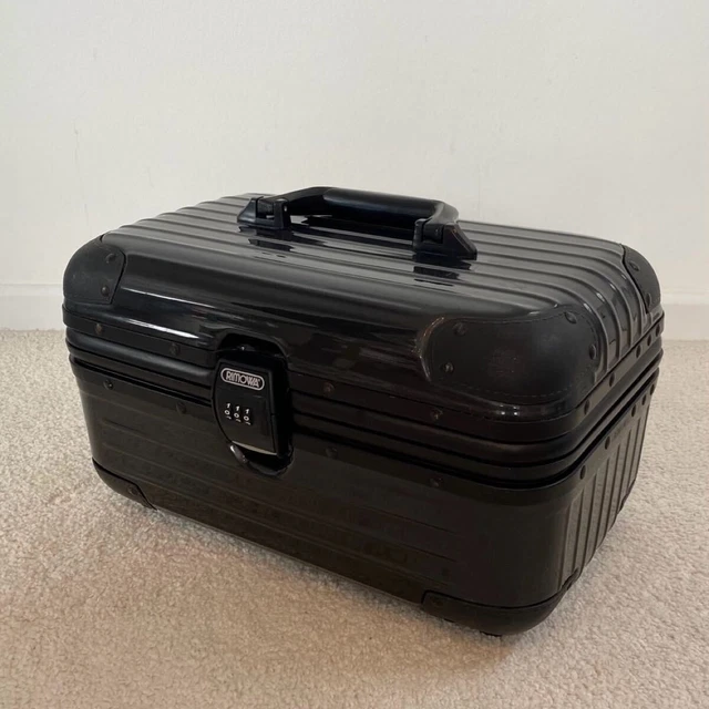 RIMOWA Samba Nova ビューティーケース マットブラック 18L RIMOWA - RIMOWA Samba Nova ビューティーケース 18L マット