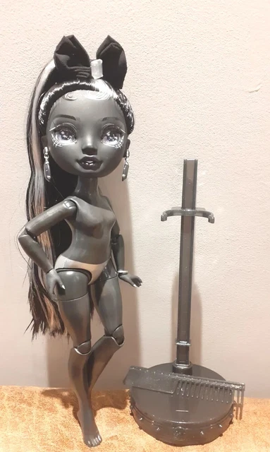 Shadow High Doll. Shanelle Onyx. No Clothes just Stand Comb & Jewellery. NEW!!