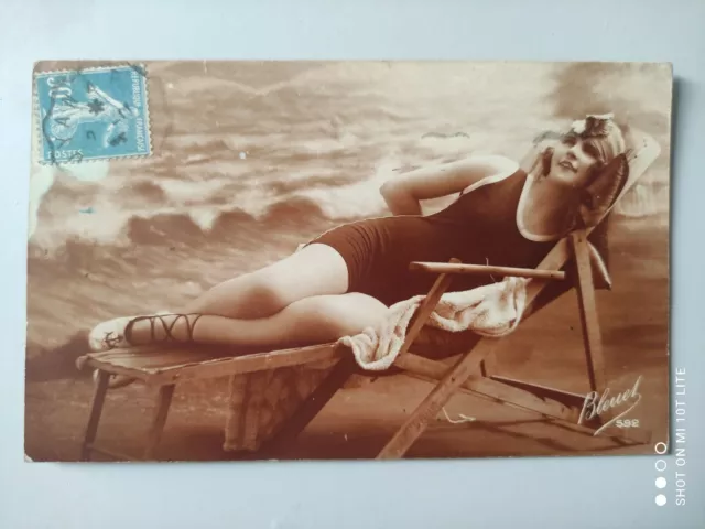 Carte Postale Ancienne CPA Femme En Maillot De Bain Plage