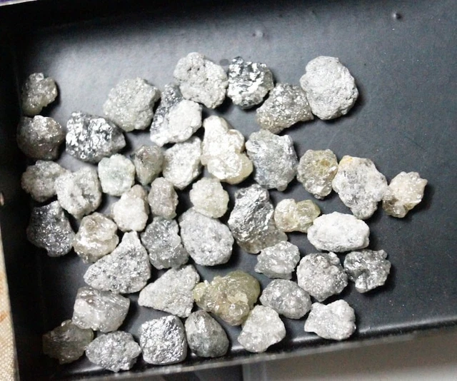 Diamant Brut Naturel Non Taillé - 1,05 Carats - Couleur Blanc Gris - Qualité Industrielle