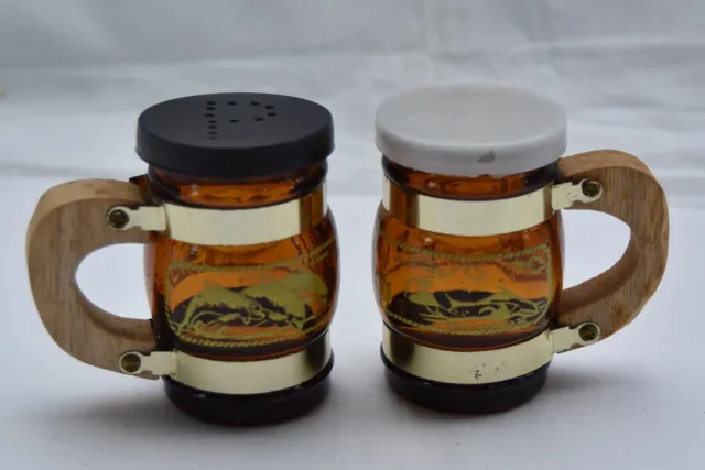 Vintage Sea World Souvenir Salt & Pepper Shakers Set~Beer Barrel Mugs