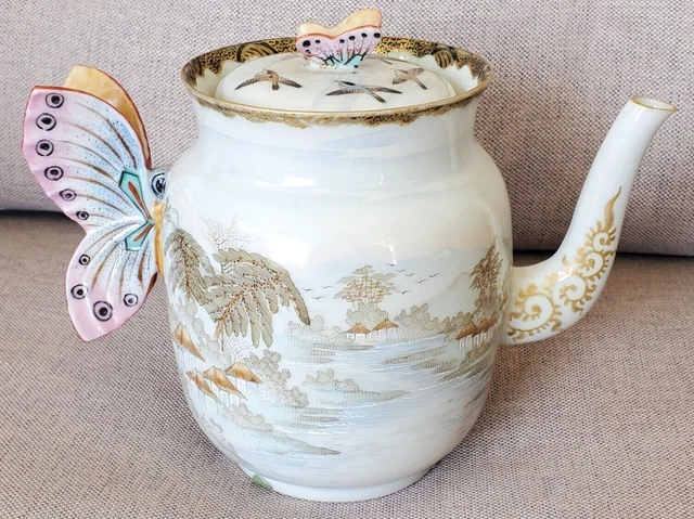 Japanese KUTANI Signed ANTIQUE MEIJI POT BUTTERFLY HANDLE TEAPOT NIPPON PAINTED