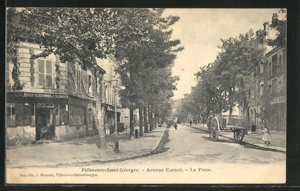 CPA Villeneuve-Saint-Georges, Avenue Carnot et la Poste