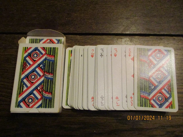 ANCIEN JEU DE cartes jeu de 54 cartes , bicentenaire de la révolution
