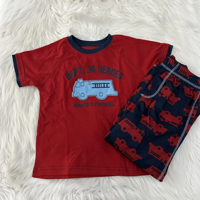Carters boys pajama set size 5 fire truck short sleeve EUC